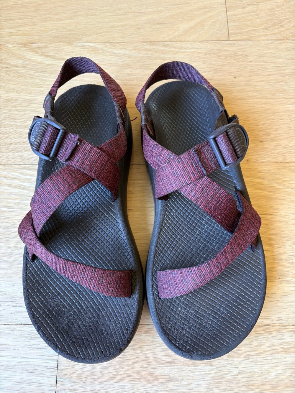 Chaco Men's Z1 Sandals Black Footbed with Maroon Straps